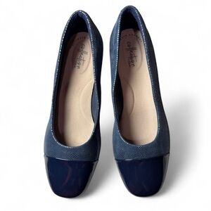 Clarks Navy Block Heel Pumps 9 Wide